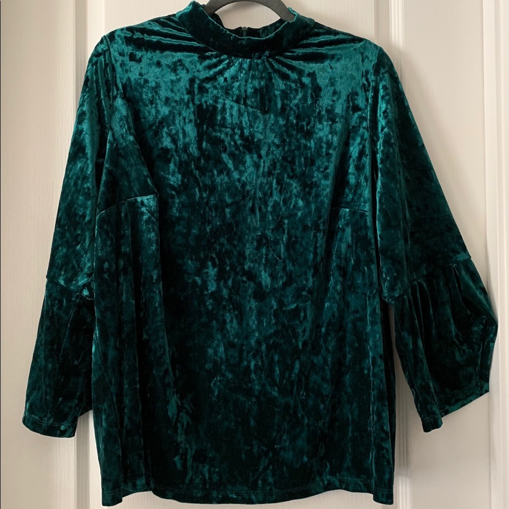 Ellos green crushed velvet, bell sleeve blouse